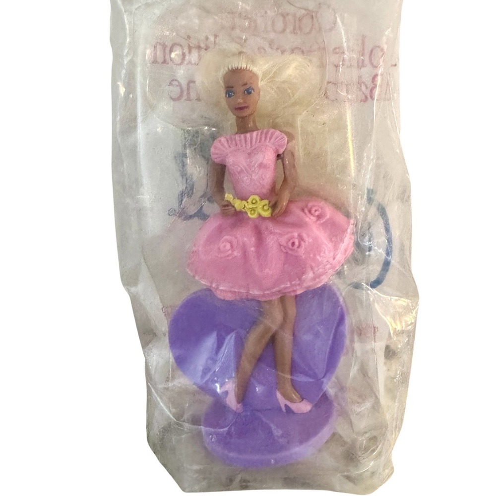 1994 McDonald's Happy Meal Toy Barbie And Friends‎ Locket Surprise Barbie Figure